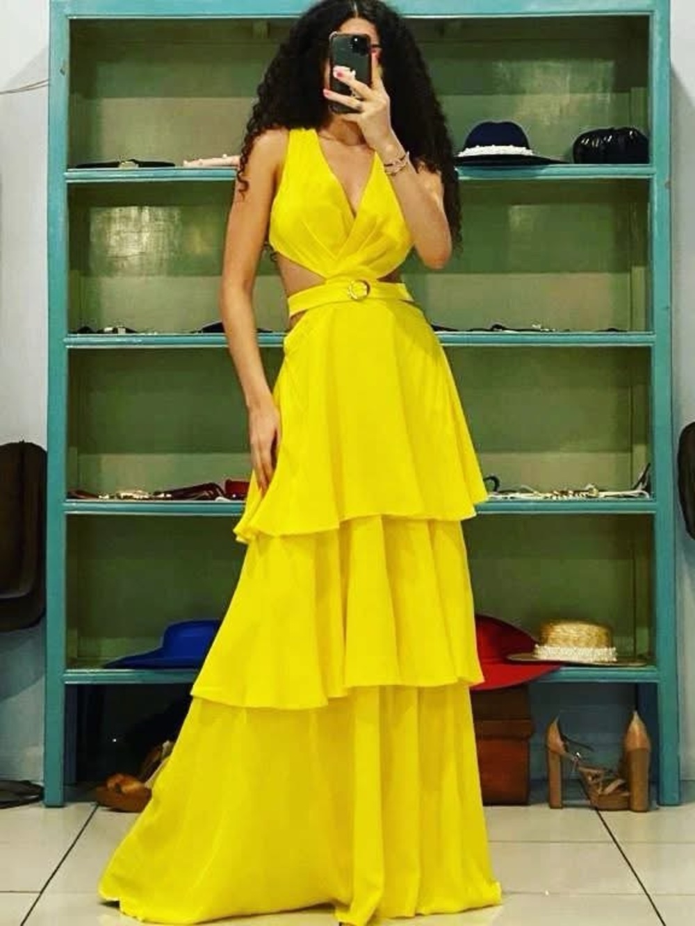 Tiered Cutout Ruffled Vacation Summe Maxi Dress with Ring Detail - Yellow, S